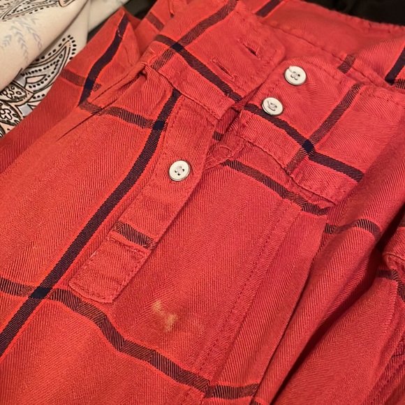 Women’s size M ls button down shirt - Picture 5 of 5